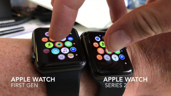 Apple Watch thì vẫn giữ nguyên chất liệu thép nên không có gì để bàn thêm